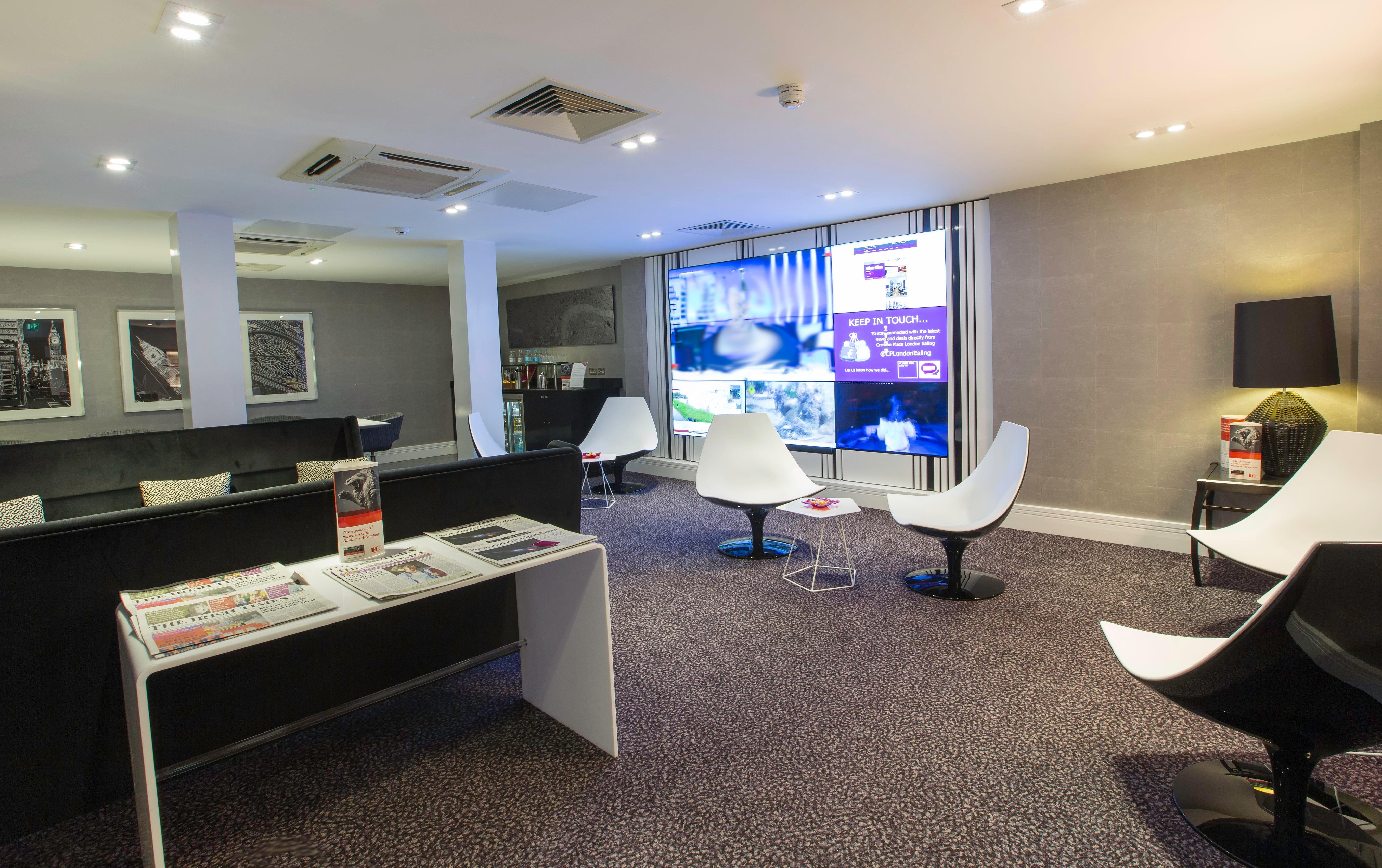 Crowne Plaza London Ealing By Ihg Hotel Exterior photo